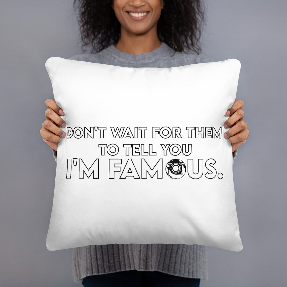 I'M FAMOUS Basic Pillow