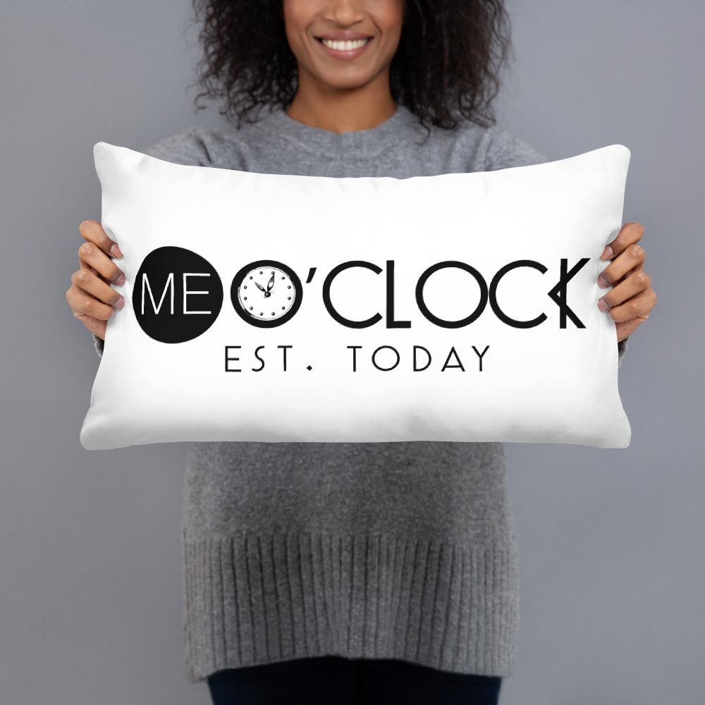 ME O'CLOCK Basic Pillow