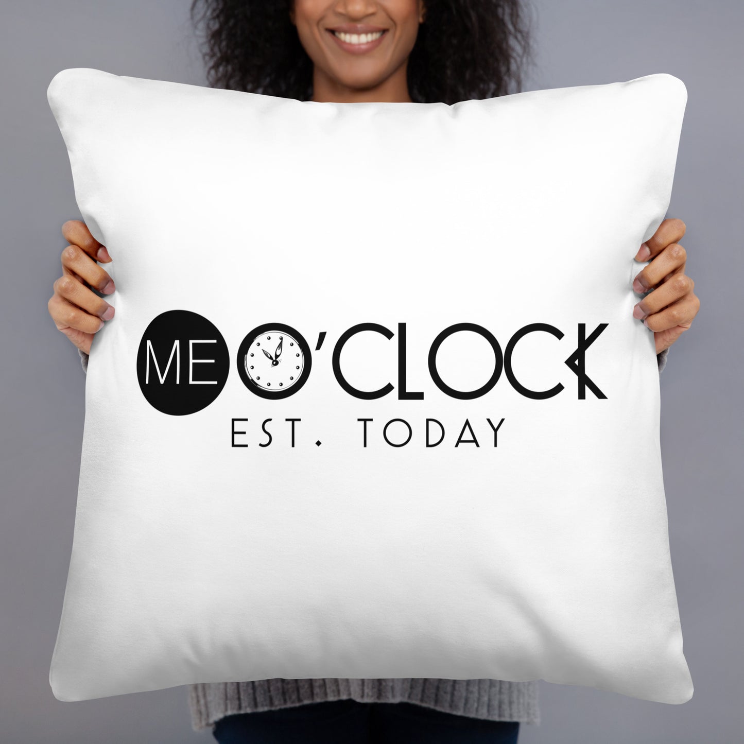 ME O'CLOCK Basic Pillow